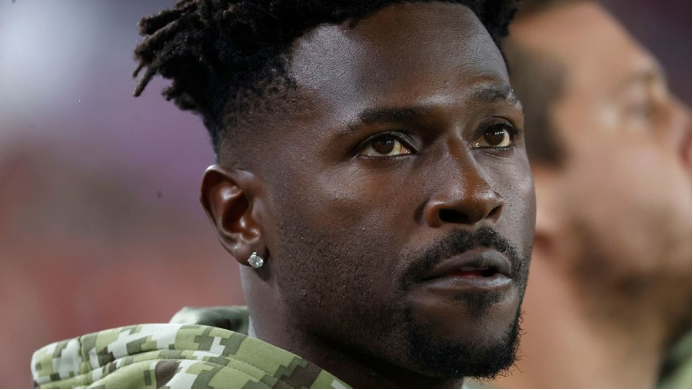 Arrest warrant issued for former NFL wide receiver Antonio Brown on attempted murder