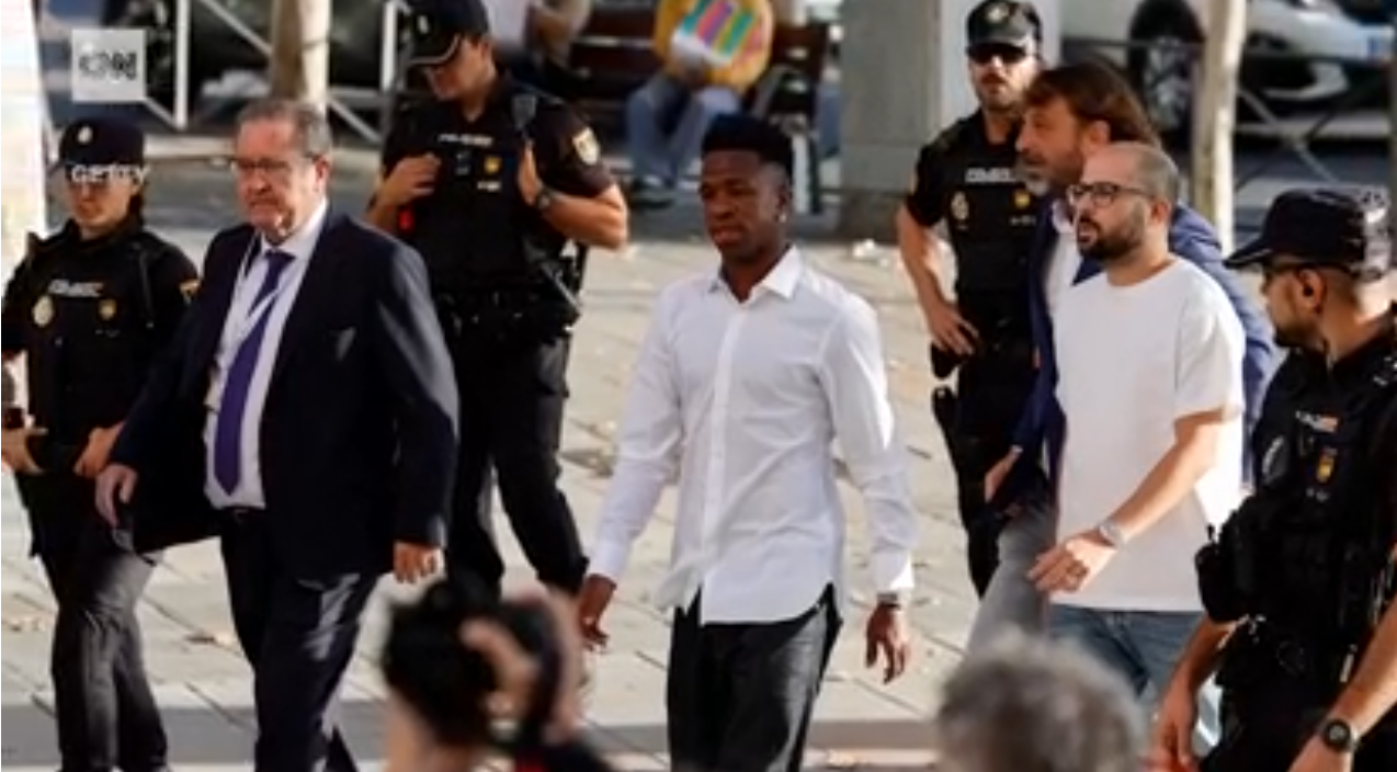 Fans who insulted Vinícius Júnior found guilty in 1st hate-crime conviction related to racism in Spain