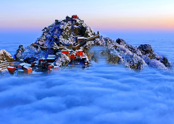 武当山，中国最著名的道教山